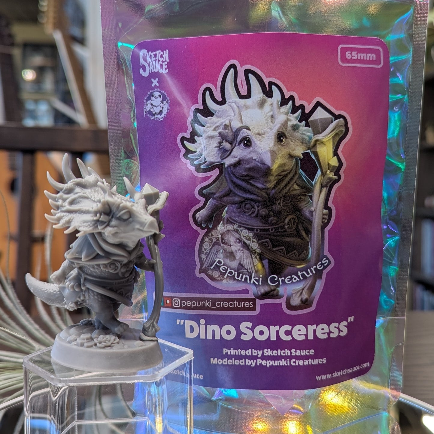 Pepunki Creatures - Dino Sorceress