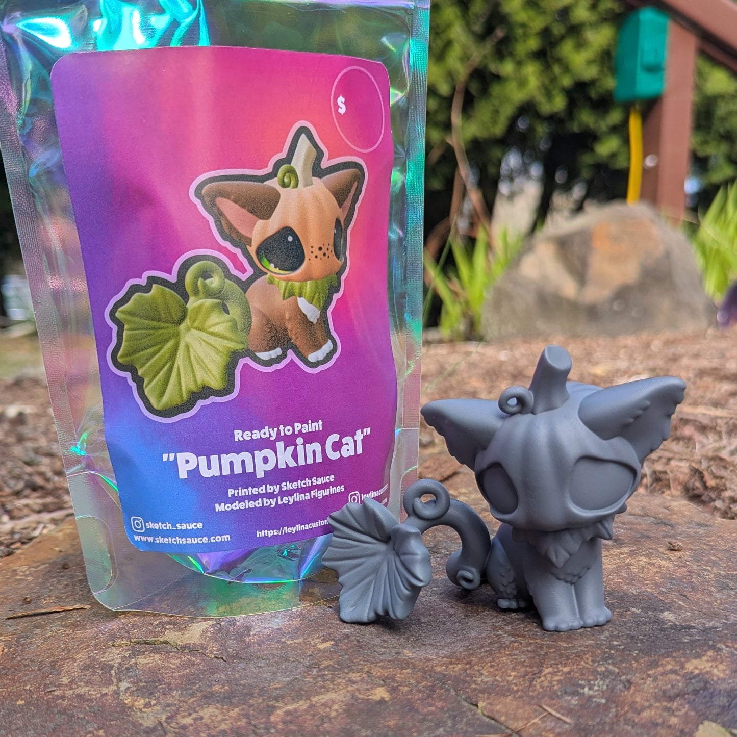 Leylina Figurines - Oct 2024 - Pumpkin Cat
