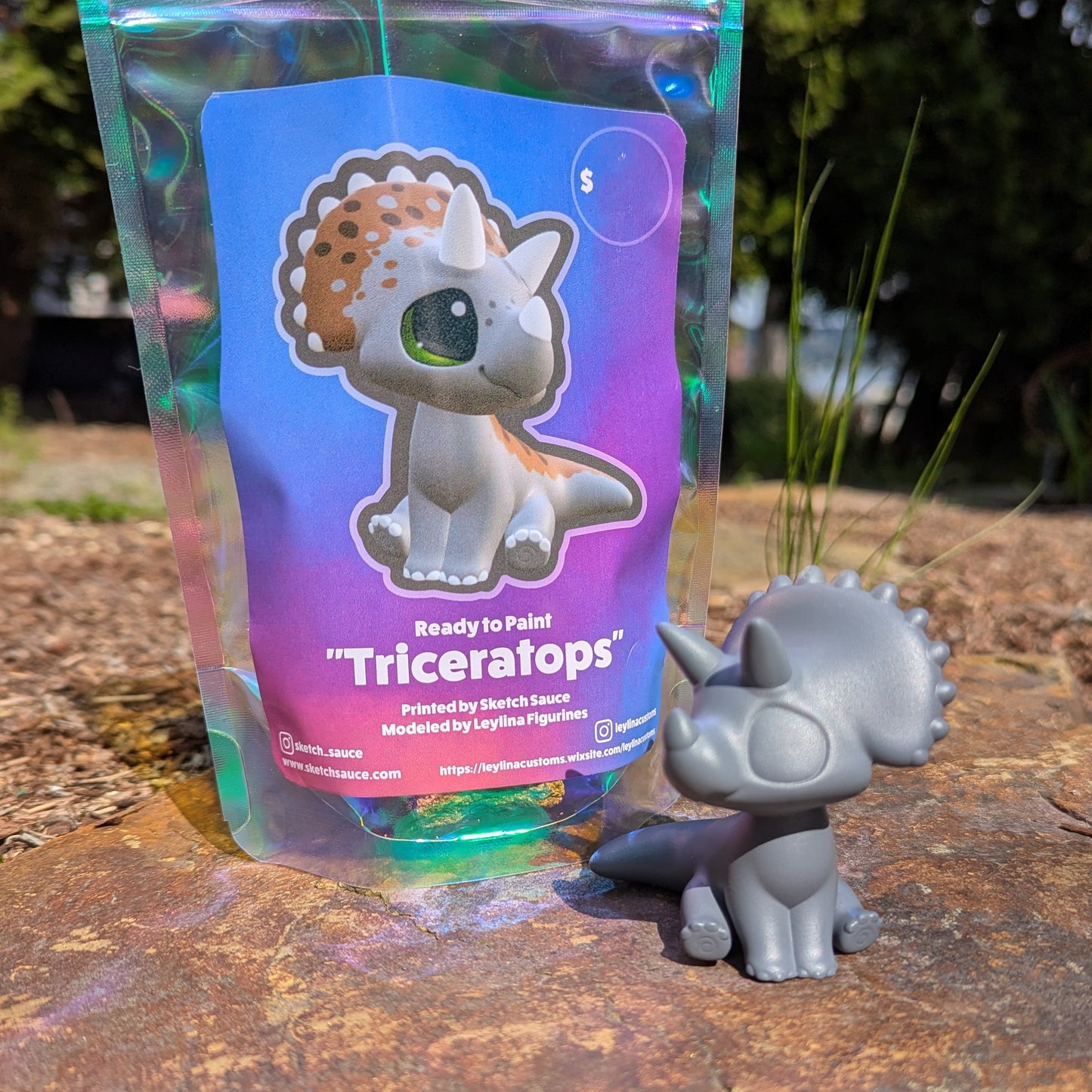 Leylina Figurines - March 2025 - Triceratops
