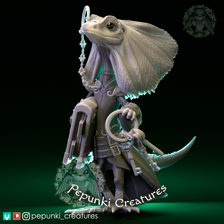 Pepunki Creatures - Frilled Lizard Librarian