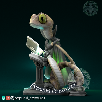Pepunki Creatures - Blunt-Headed Tree Snake Archivist