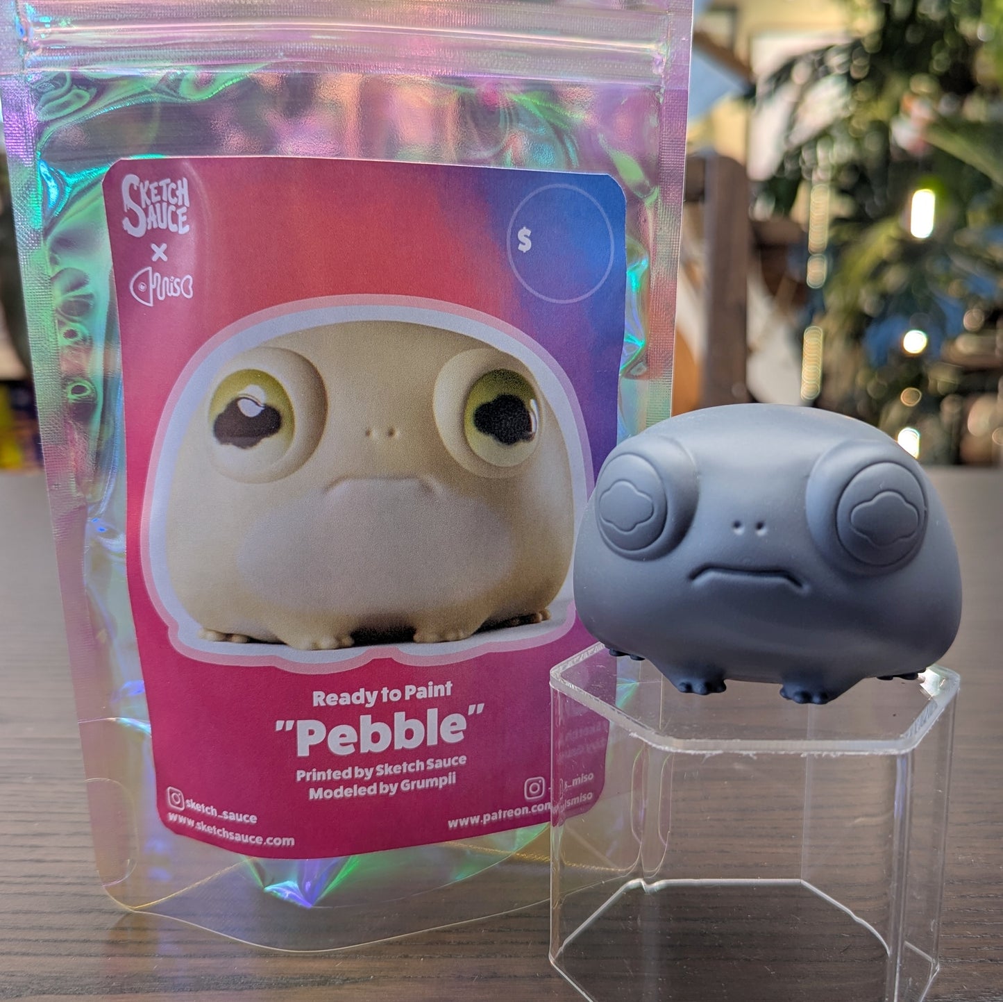 It's Miso - Amphibians - Pebble