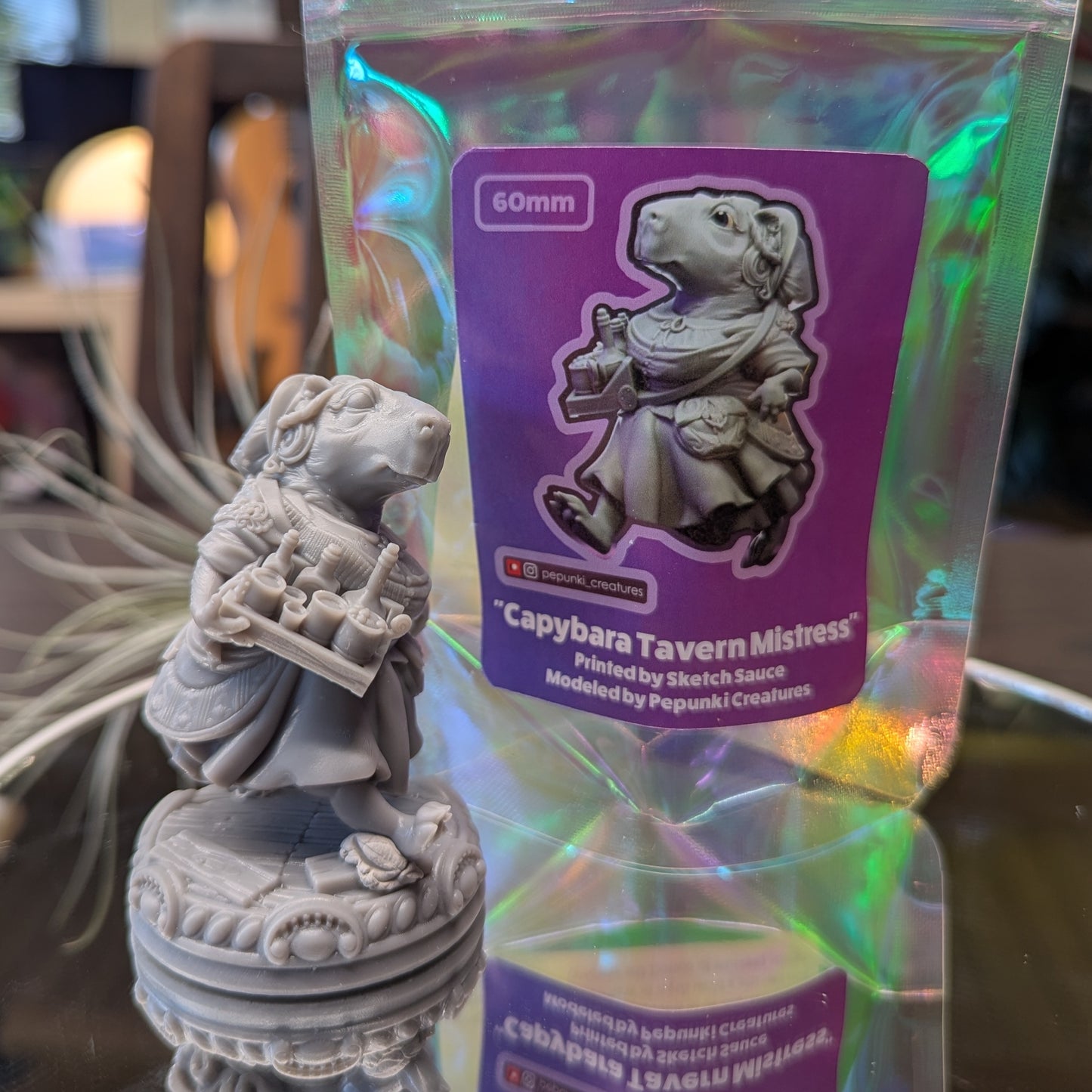 Pepunki Creatures - Capybara Tavern Mistress
