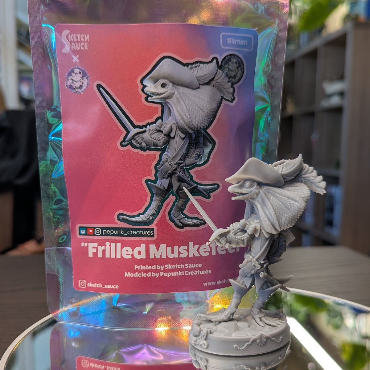 Pepunki Creatures - Frilled Musketeer