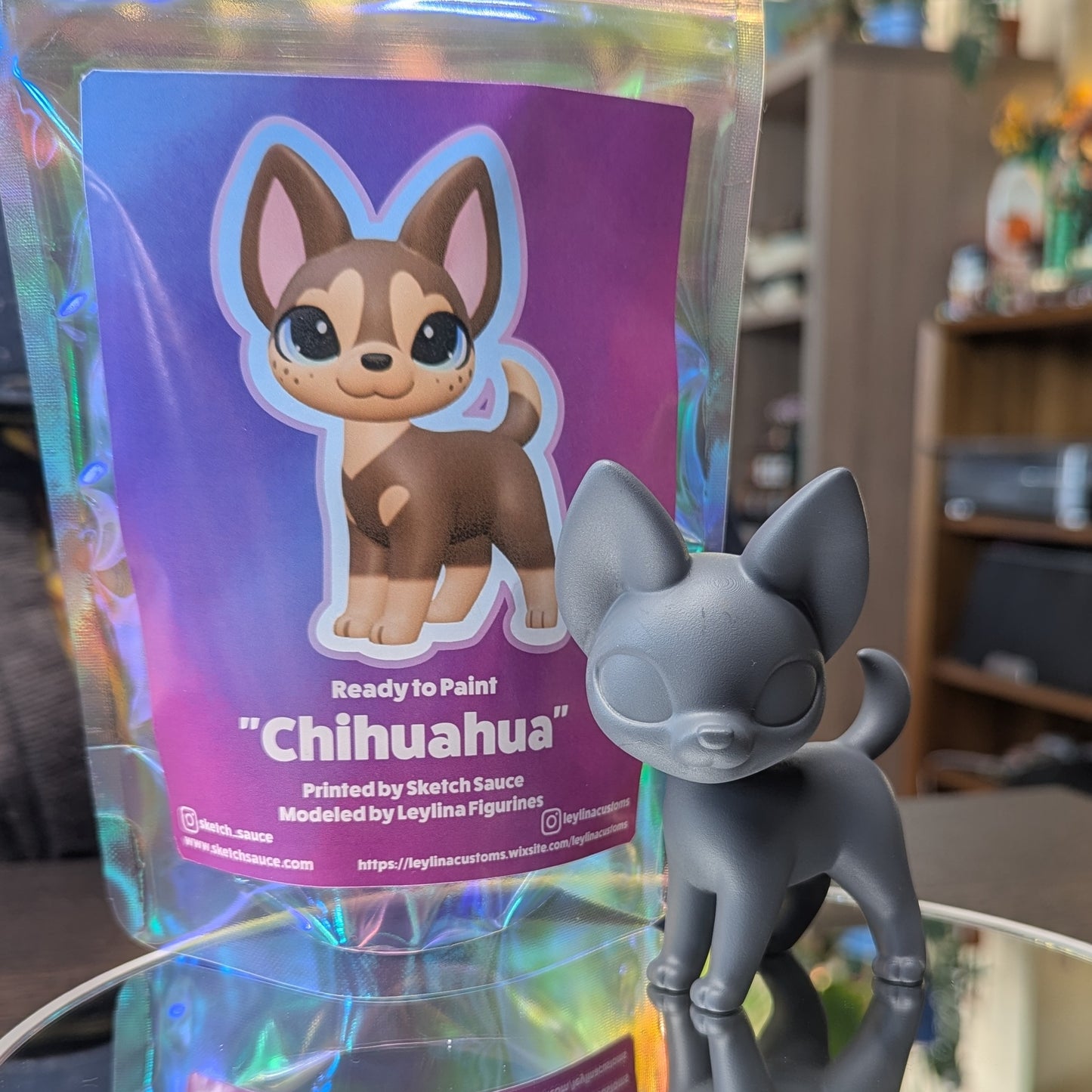 Leylina Figurines - March 2026 - Chihuahua